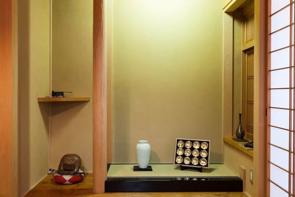 Nagomiya Kyoto Kamishichiken