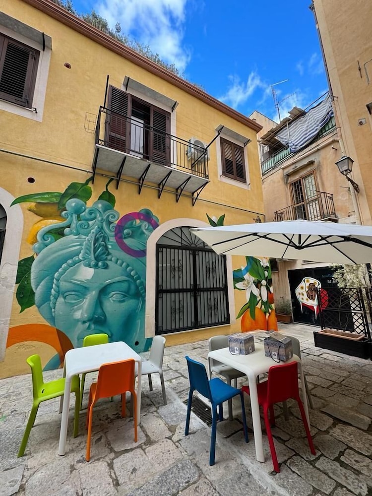 Cortile dei Giusti Combo Guesthouse