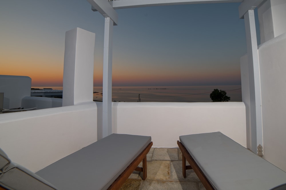 Almyra Guesthouses
