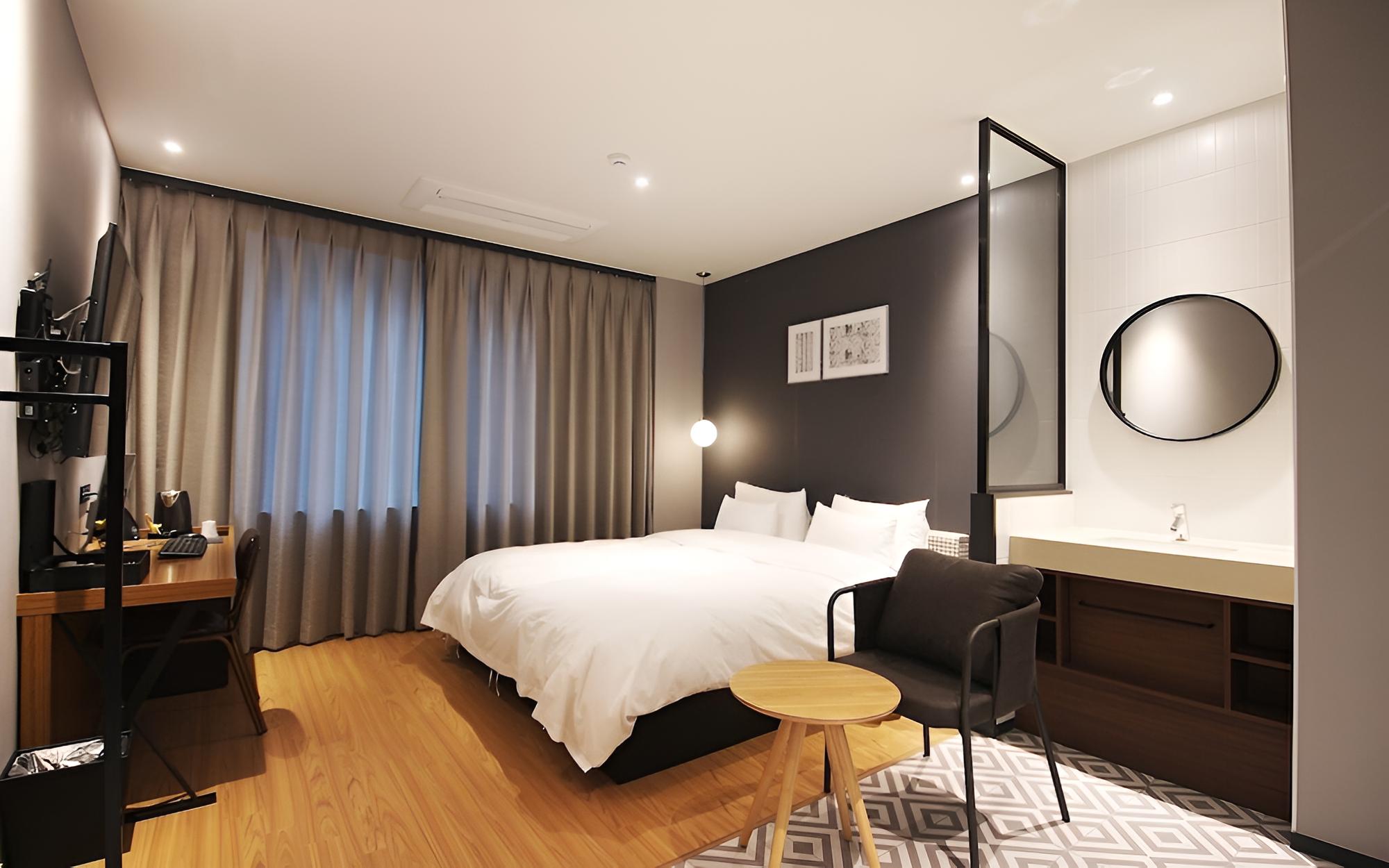 Photo 68