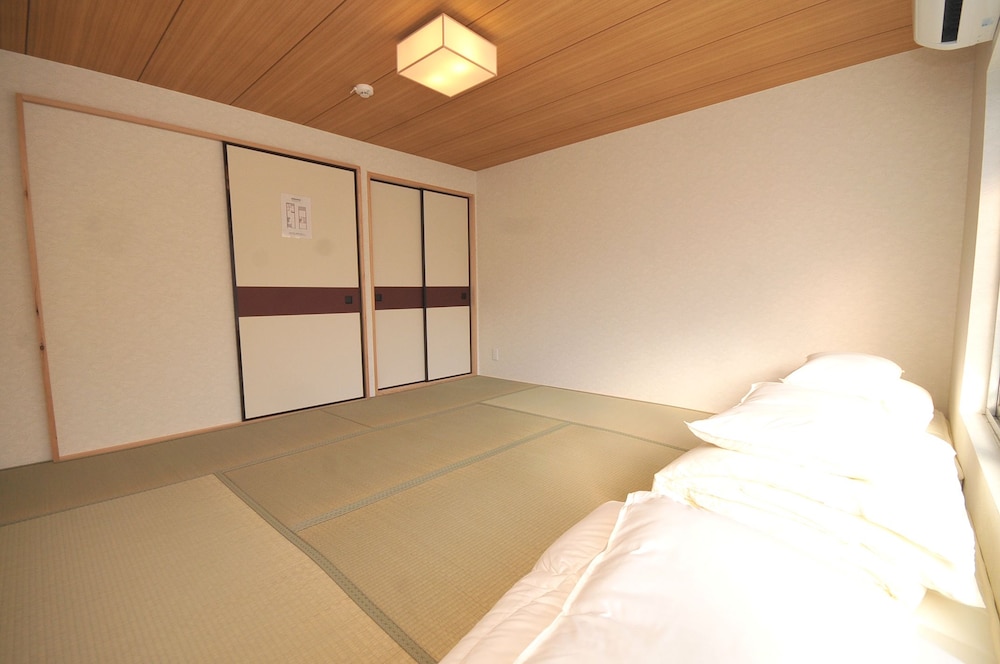 Condominium House in Osaka Shin-Fukae