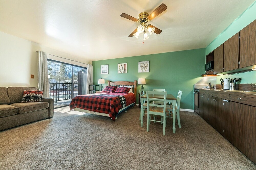 224 Bldg B 1 Bedroom Condo