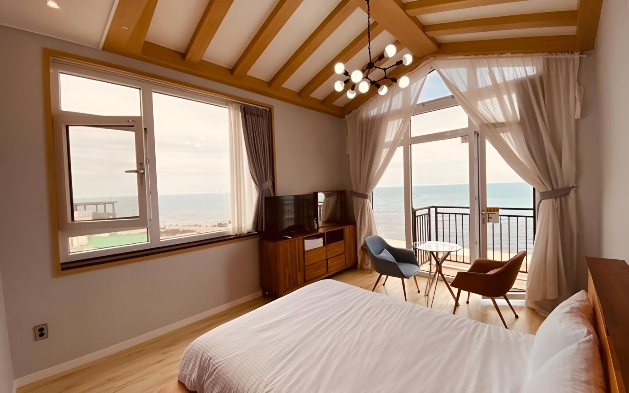 Jeju Beautiful Pension view 5