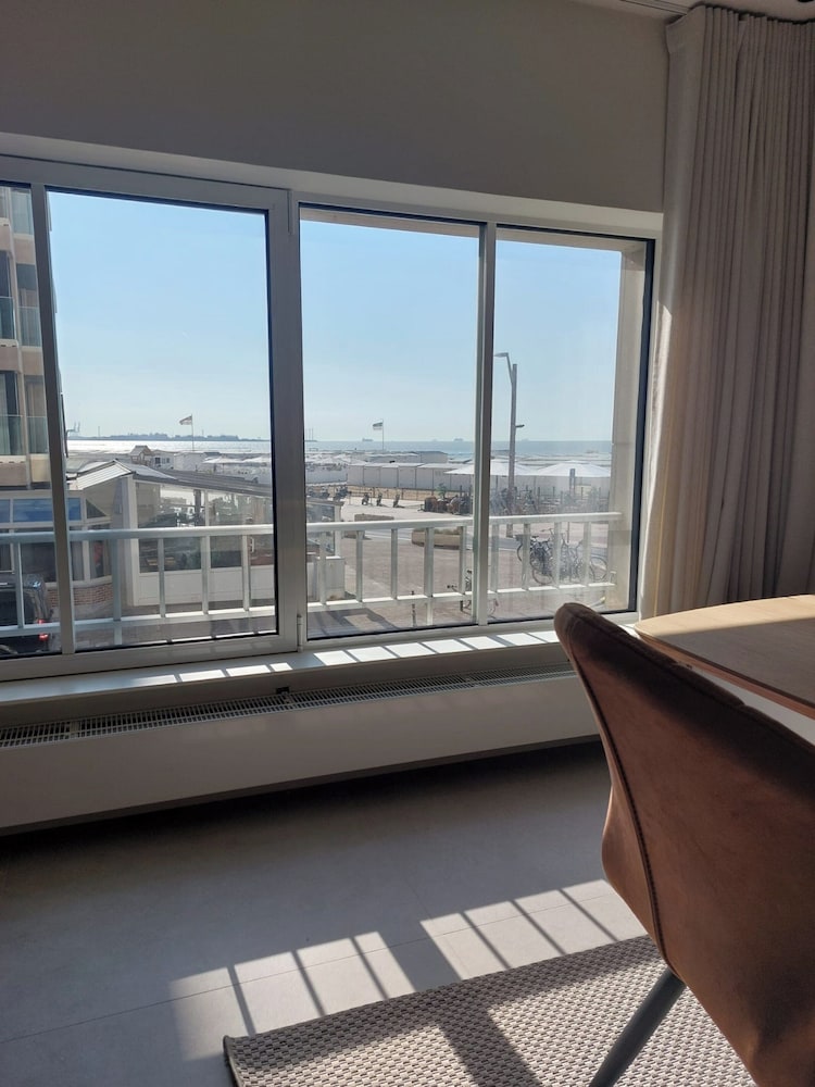 Modern Seaside Escape