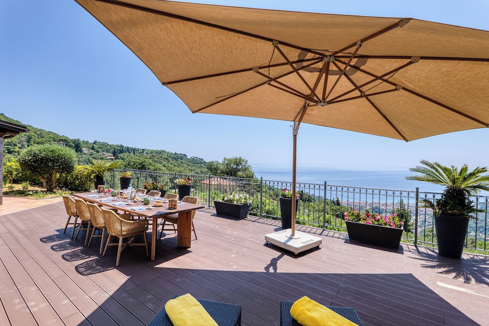 Villa Belvedere - L - Pool And Relax