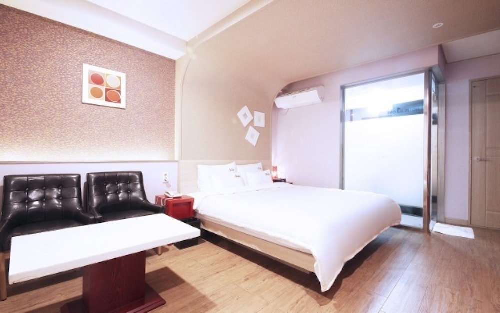 Busan Gijang The One Design Hotel view 3