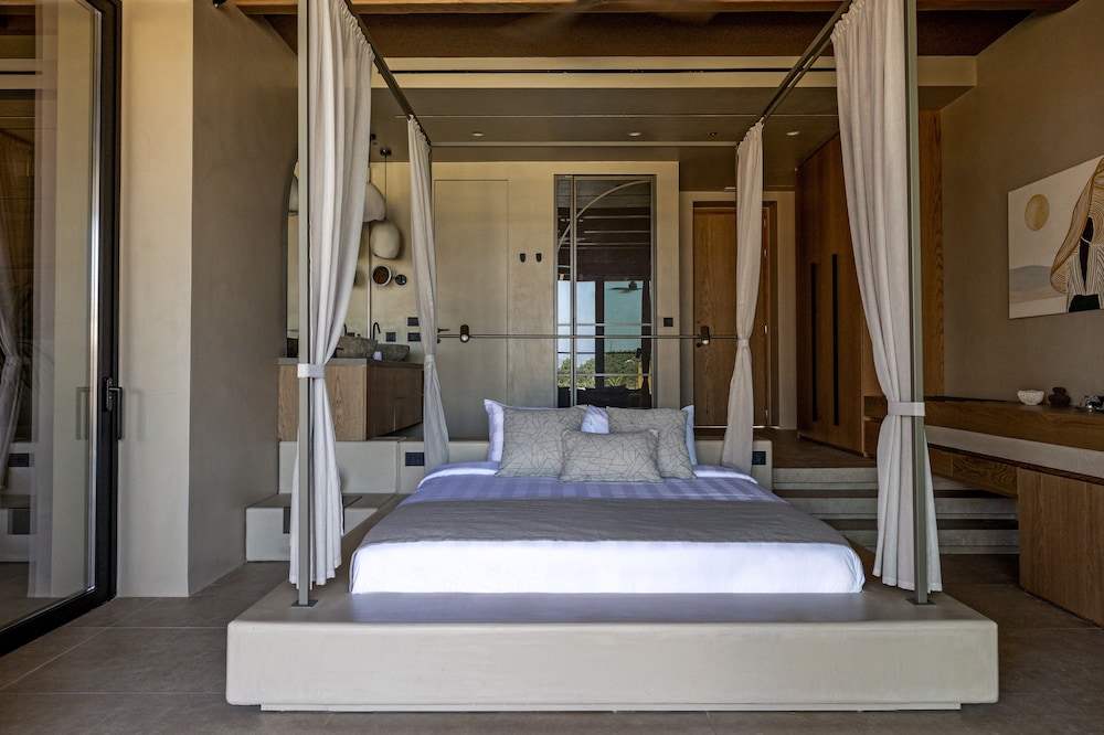 Unique Blue! Resort and Villas Adults Only