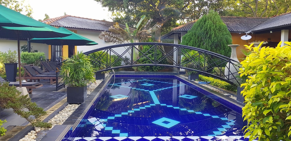 Flower Garden Lake resort