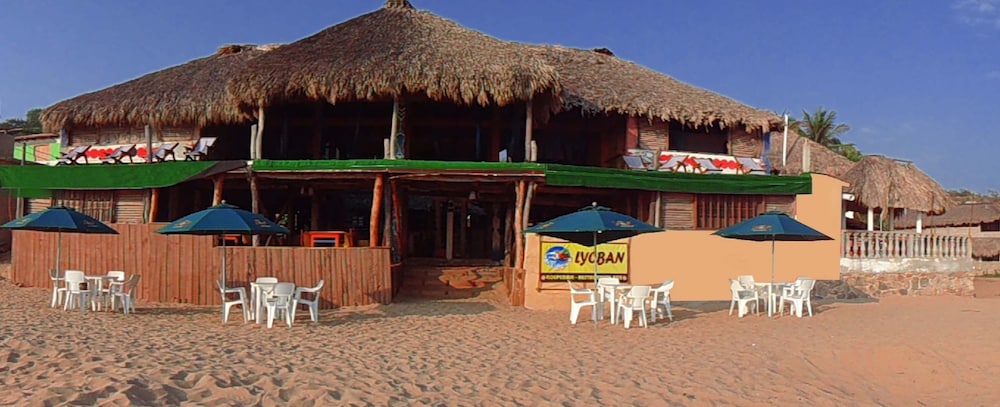Hostal Lyoban