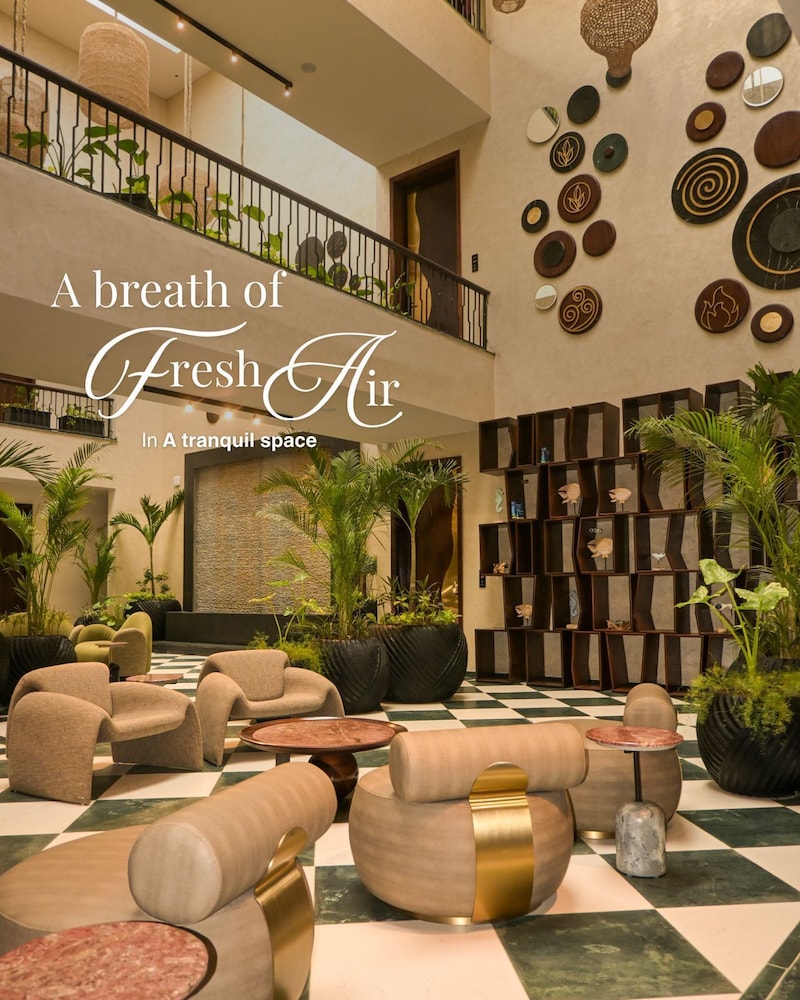 Omaya Suites