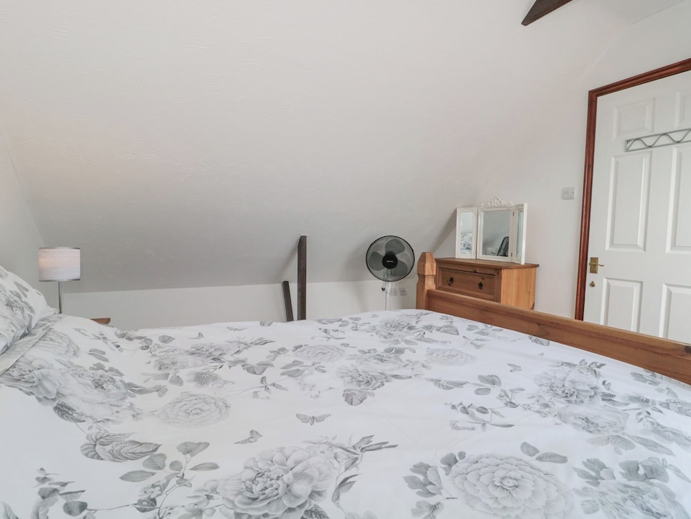 Mistletoe Cottage