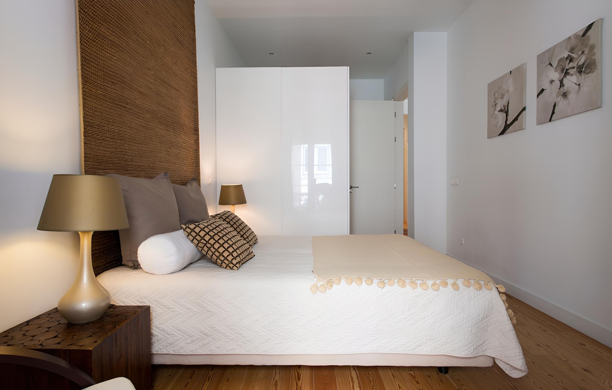 Downtown Brown by Homing