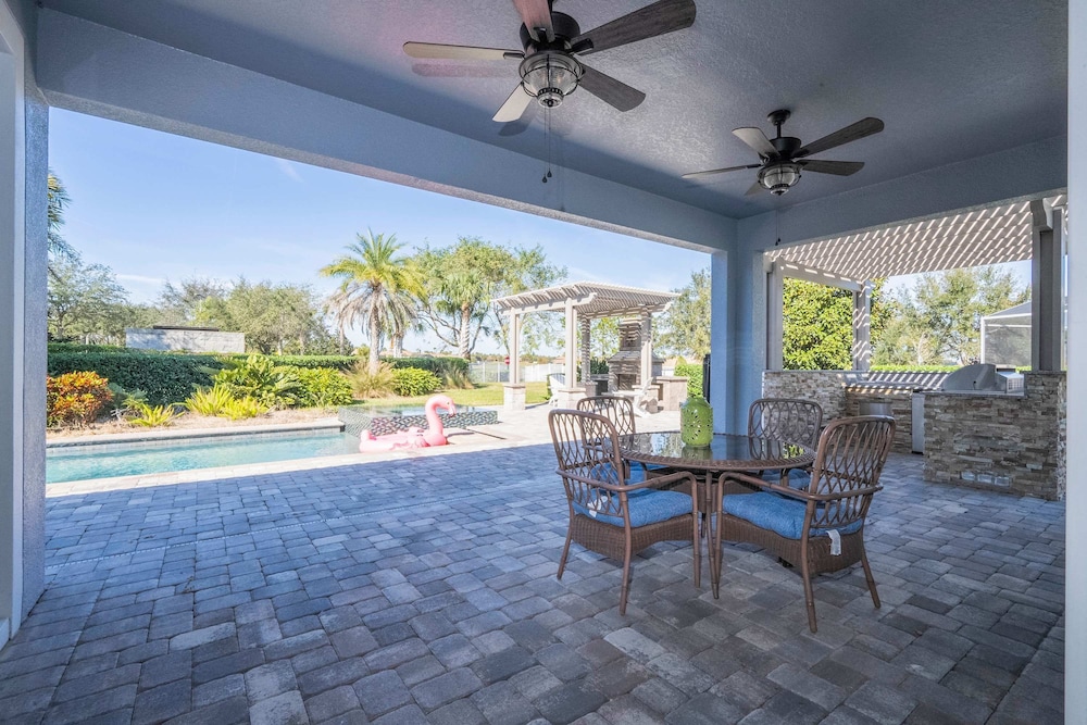 Luxurious 4Bd Villa Private Pool Spa Champions Gate Resort 9021