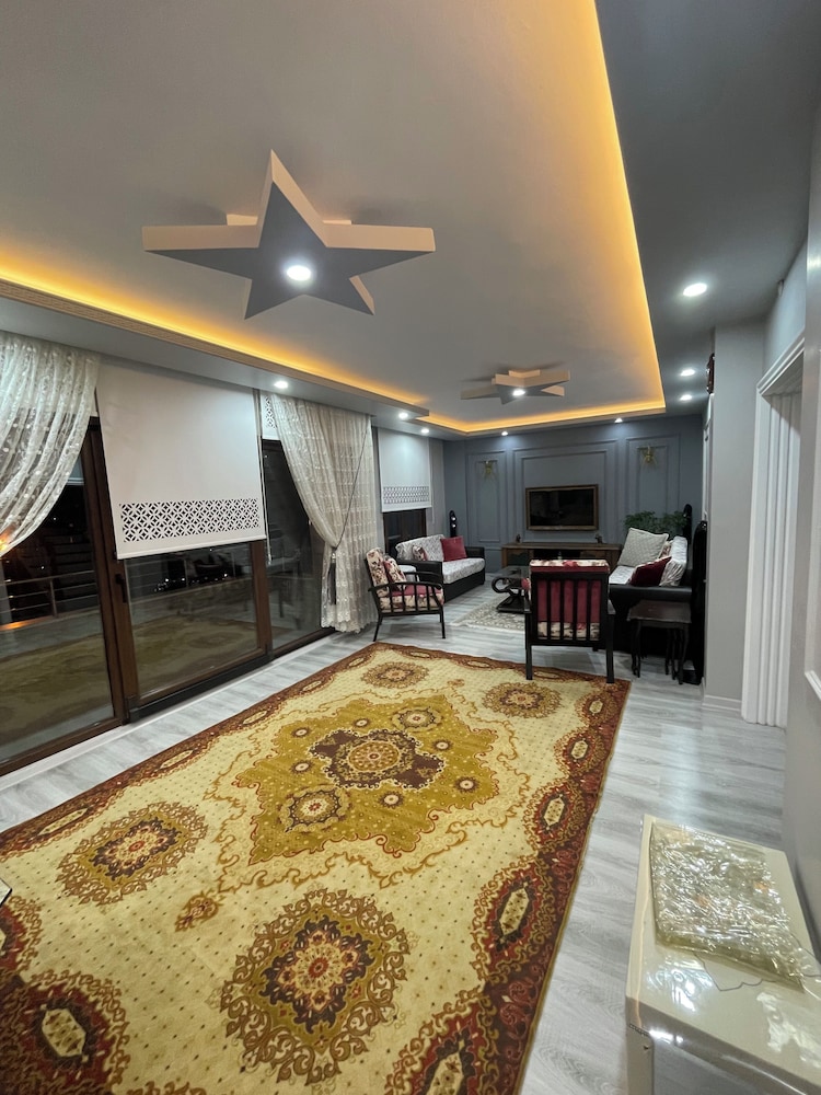 Garden House Villa