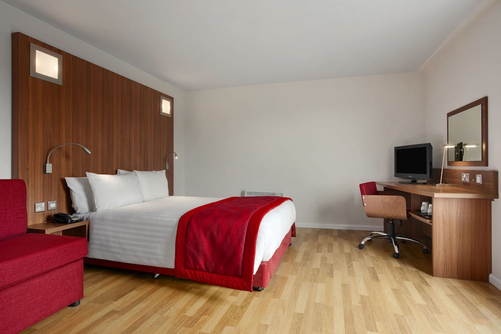 Gateshead Vacations - Ramada Encore by Wyndham Newcastle-Gateshead - Property Image 4