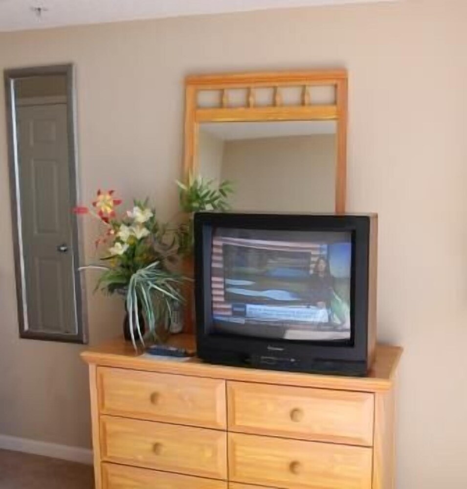 802 North Tower