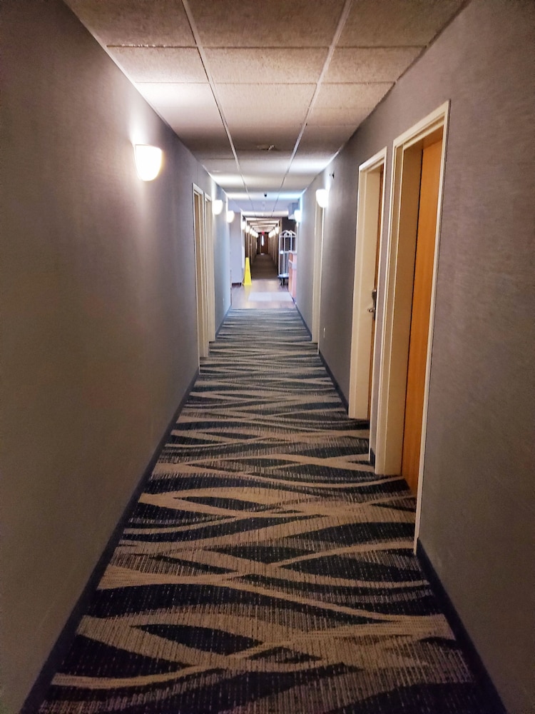 Mount Pleasant Vacations - Americas Best Value Inn Suites Racine - Property Image 21