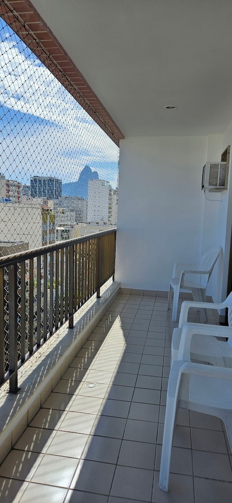 Sua Casa no Rio Ipanema 2Qts com Garagem