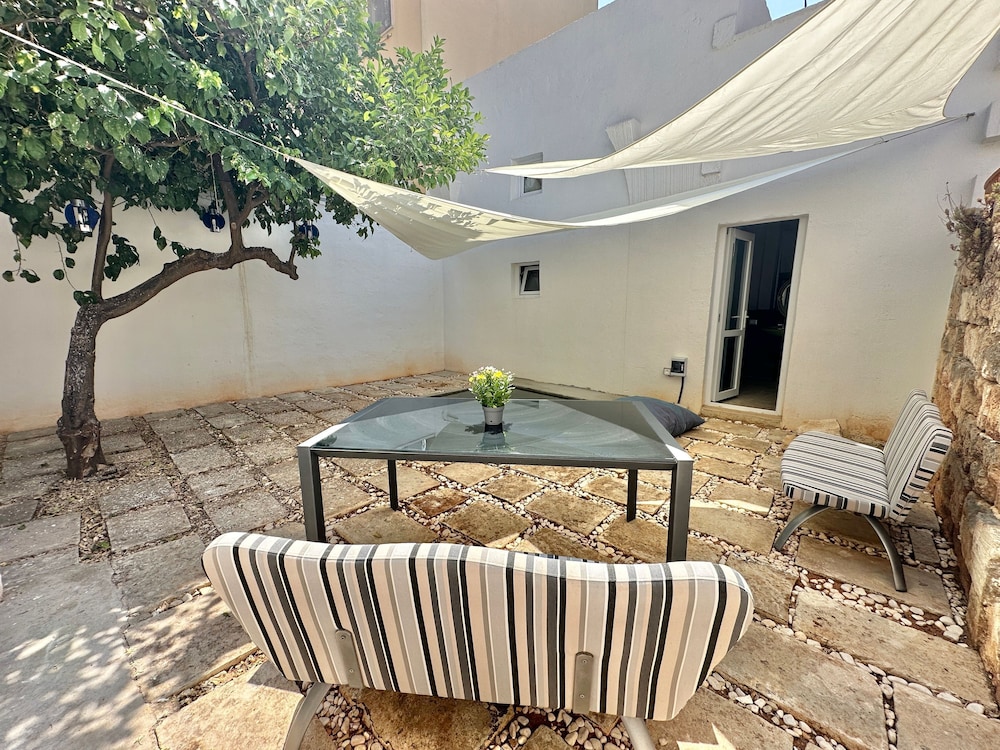 Lu Parmientu With 1 Bedrooms and 1 Bathrooms