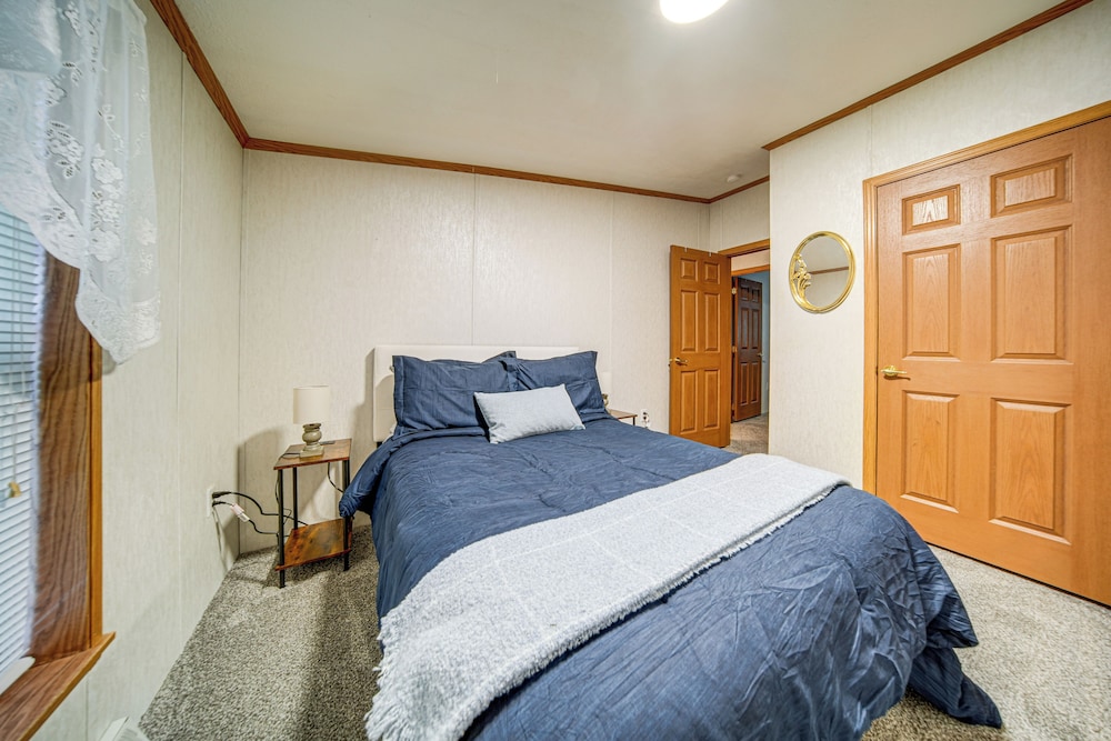 1 Mi to Lake Access: Erie Home w/ Private Backyard