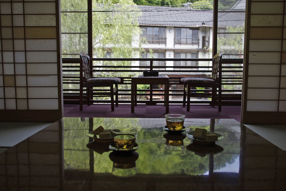 Kobayashiya