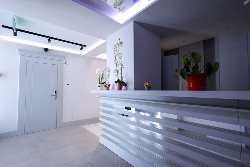 Beach Apartment 01 in Durr s