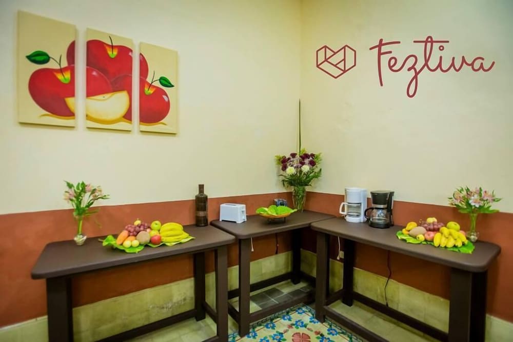 Hostal La Ermita - Hostel