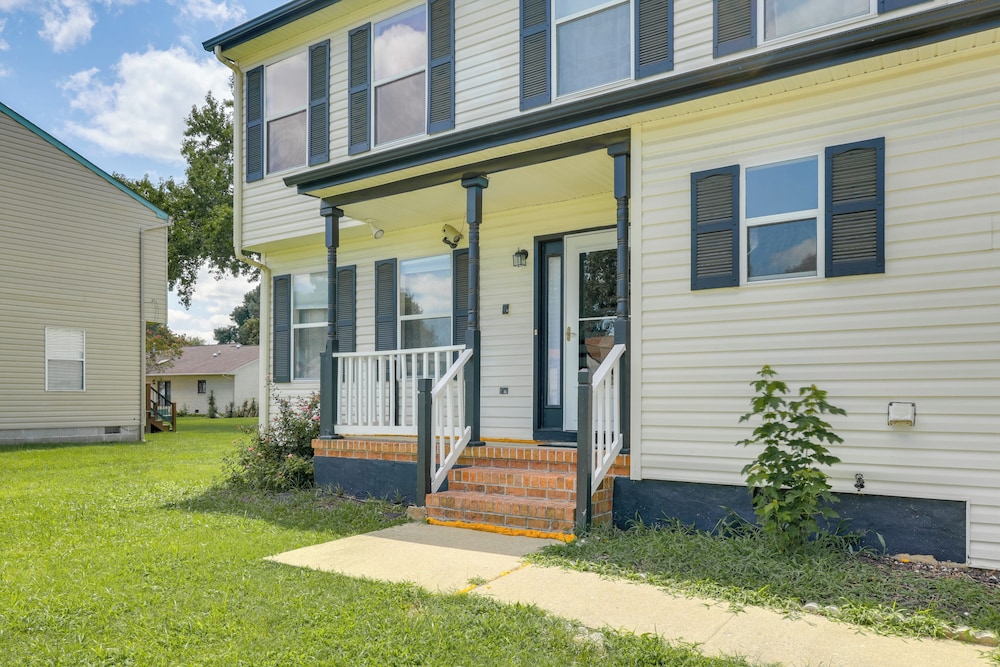 Spacious Home < 3 Mi to Hampton Coliseum!