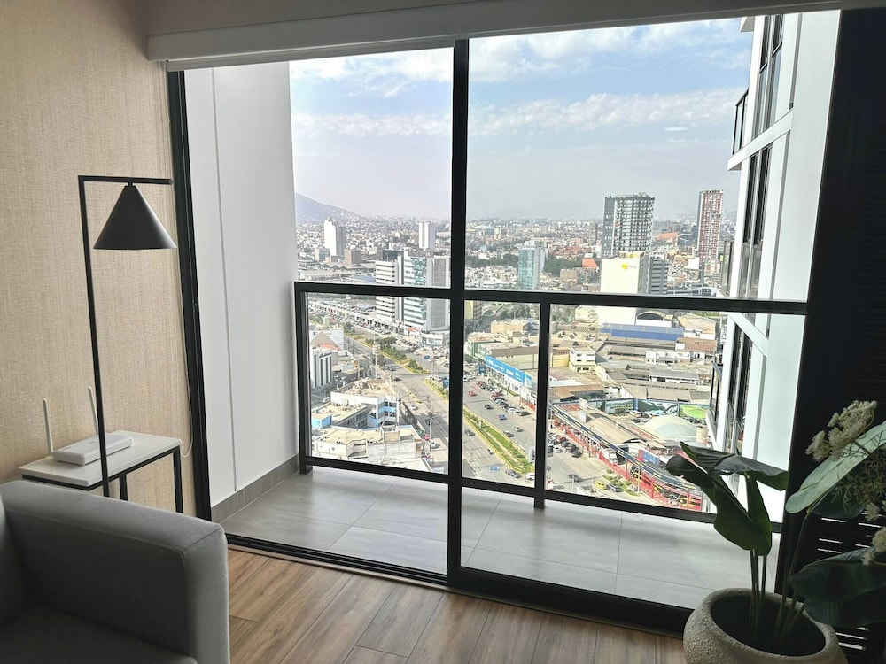 Modern 1BR on J Prado Board San Isidro