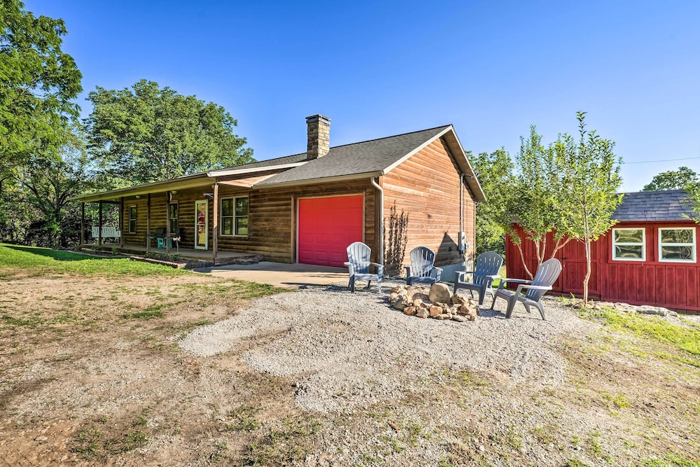 Omaha Vacations - Quiet  Cozy Omaha Cabin  20 Mi to Branson! - Property Image 3