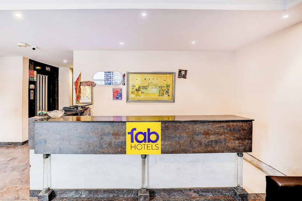 Fabhotel Gold Palace