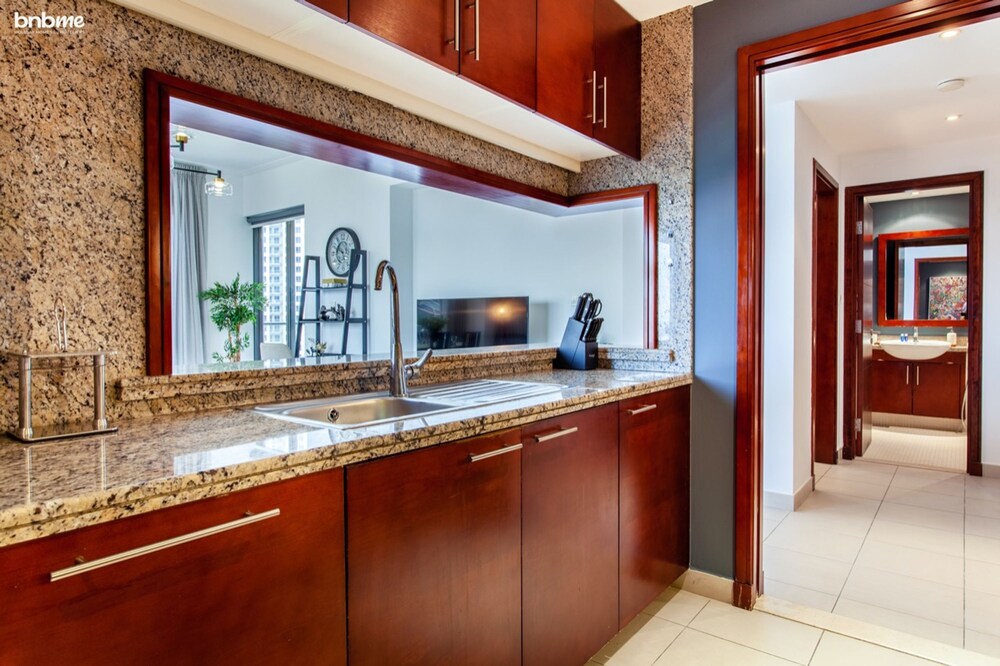 2 Min to Dubai Mall 1 BR