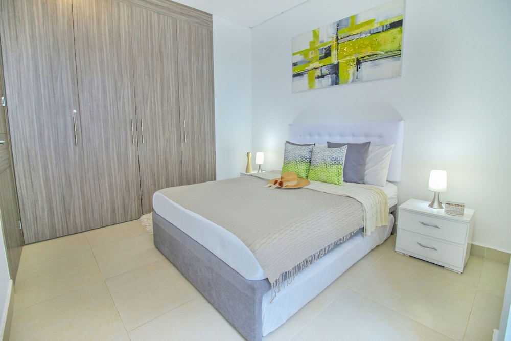 Apartamentos SOHO Elite - Frente al Mar