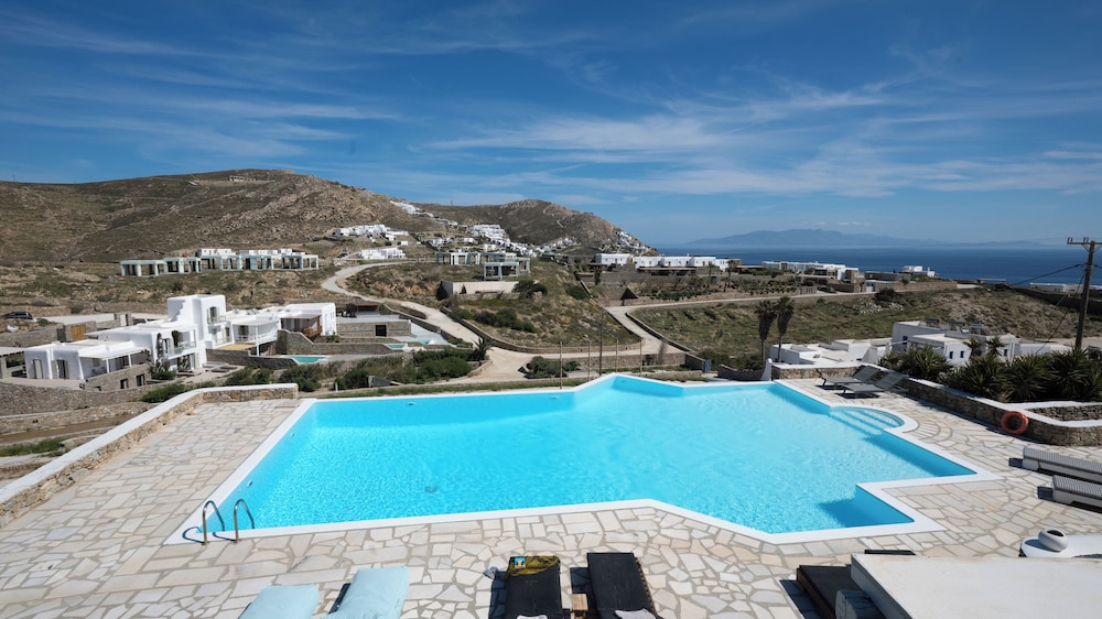 CAVO BLUE VILLAS