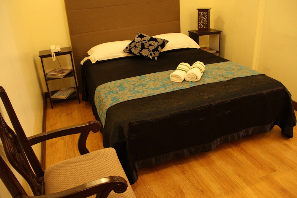 Twin Pines Suites