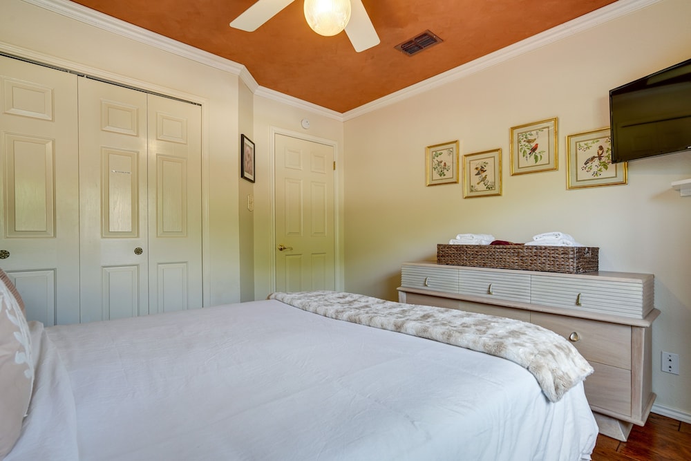 Spacious San Antonio Home w/ Patio + Grill! view 5