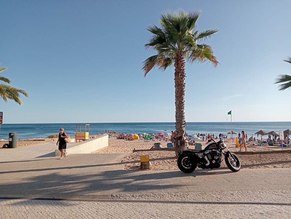Front Beach Quarteira Ground Floor Girassol Studio