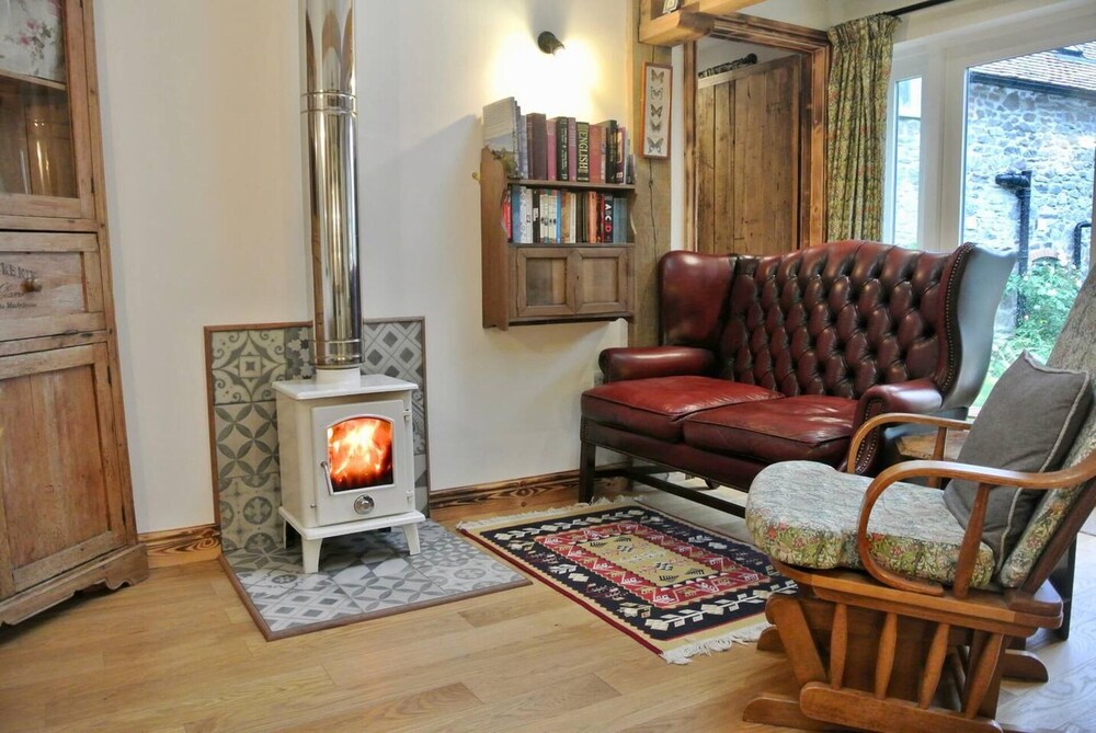 Nest Holiday Hideaway Wren Cottage Stunning Area! view 5