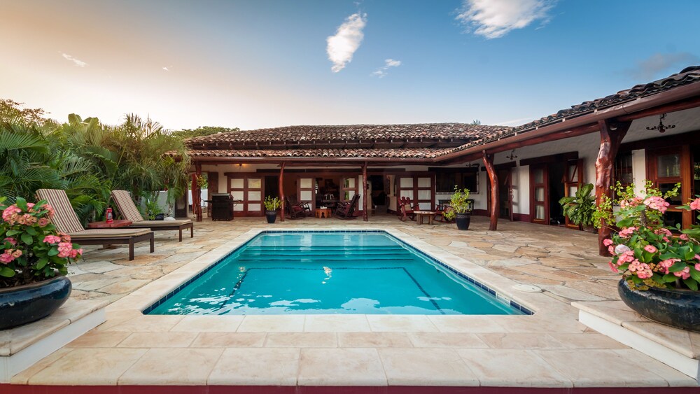 Rancho Chilamate Guest Ranch
