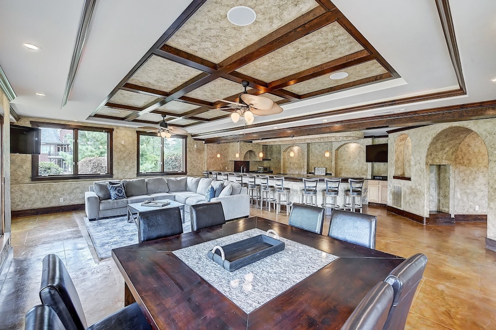 meeting & event spaces