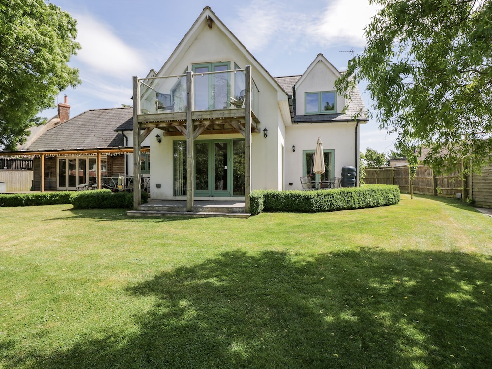 Innisfallen House