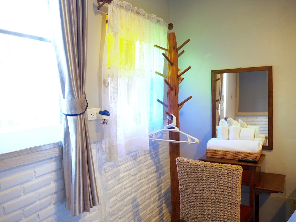 Stay With Me Guesthouse
