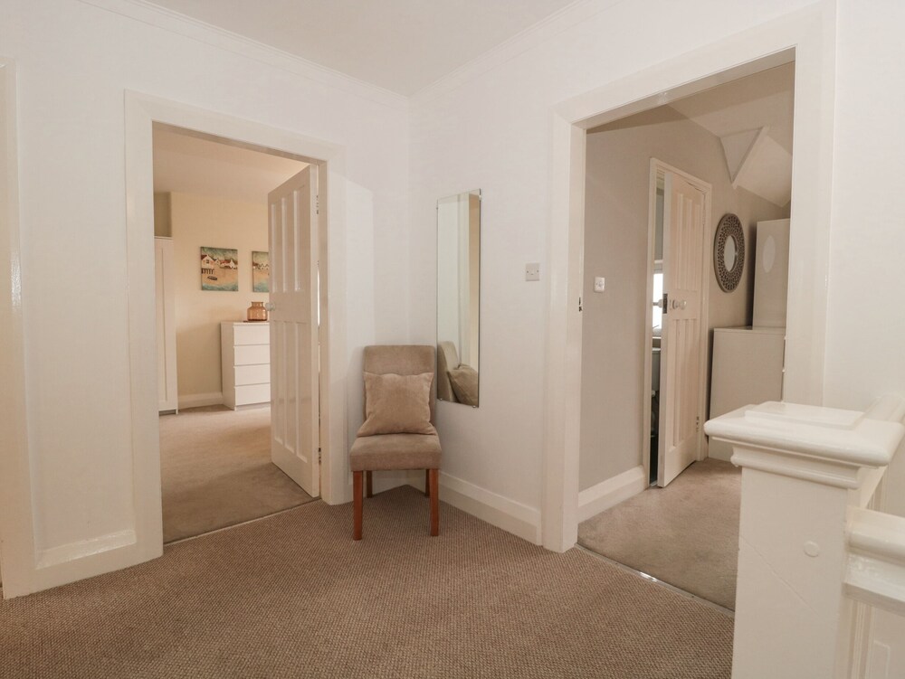 2 Moorlands