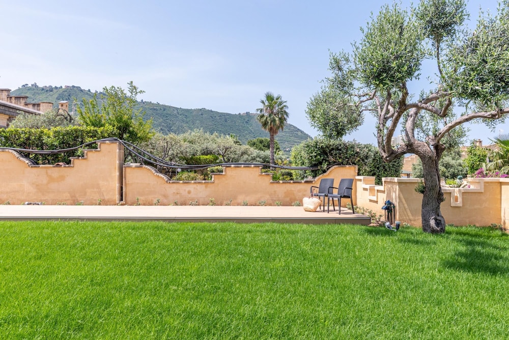 Villa Alla Baia dei Sette Emiri by Wonderful Italy