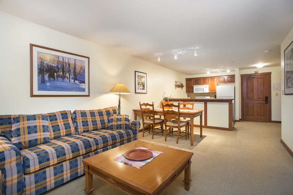 One Bedroom Condos at Powderhorn Lodge - Solitude UT