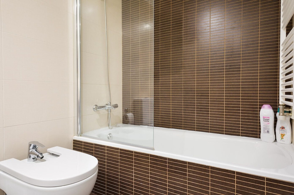Les Corts Apartments By Olala Homes