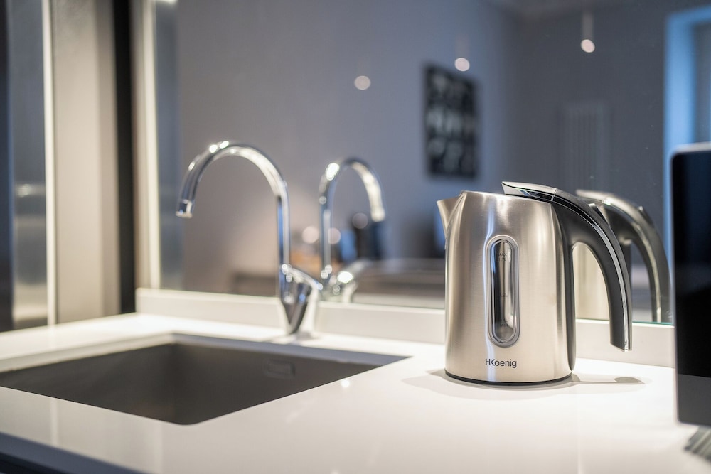 Bramante Luxury Apartments by InnStay