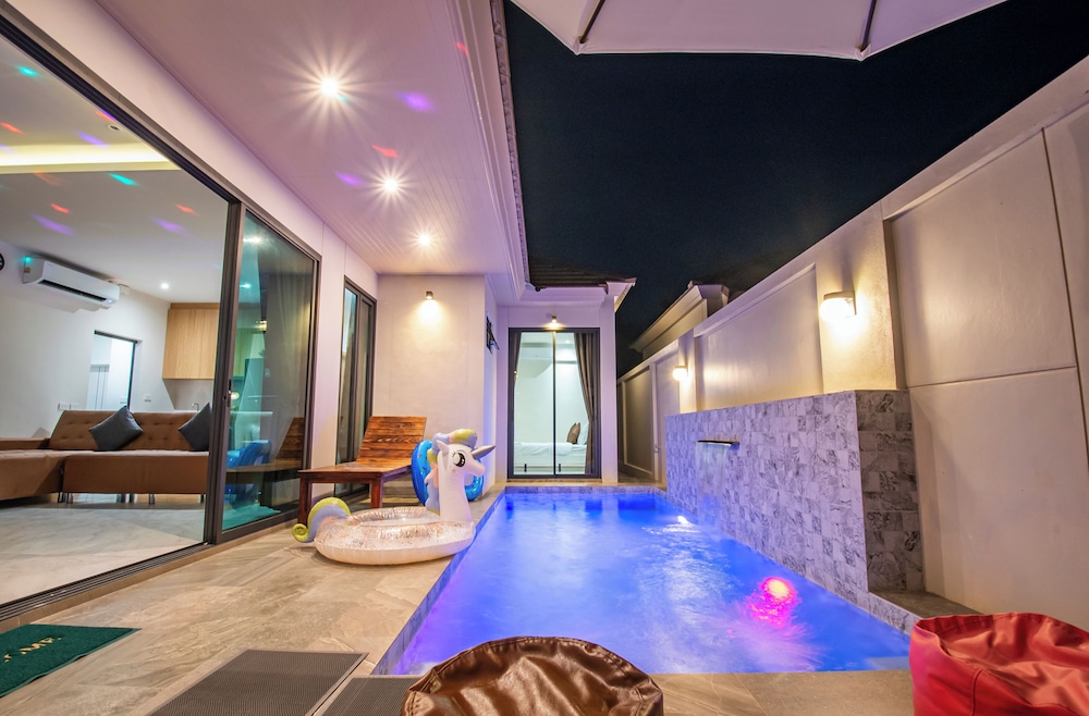 Rising Pool Villa Bang Saray view 5