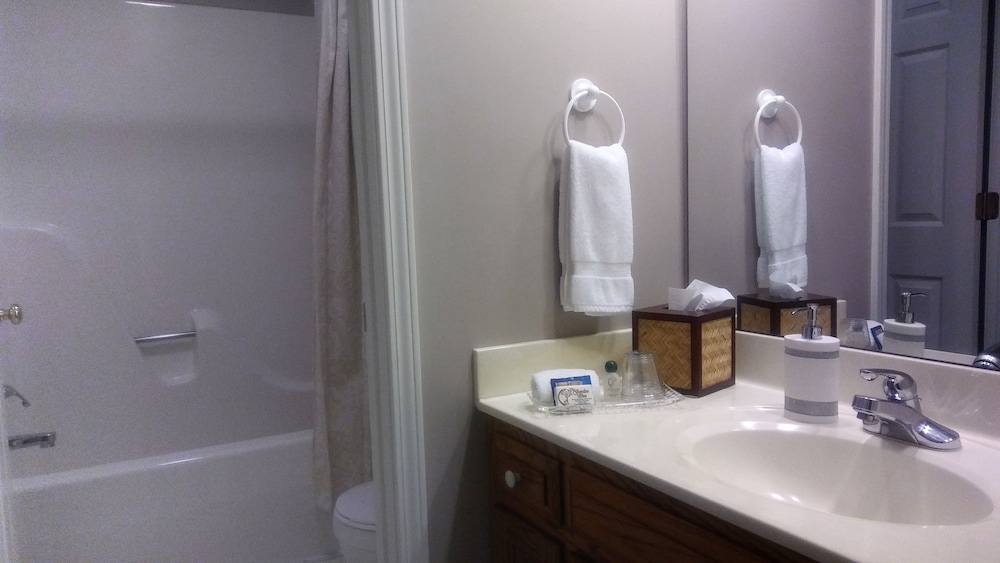 Monterey Vacations - Garden Inn Bed  Breakfast at Bee Rock - Property Image 38