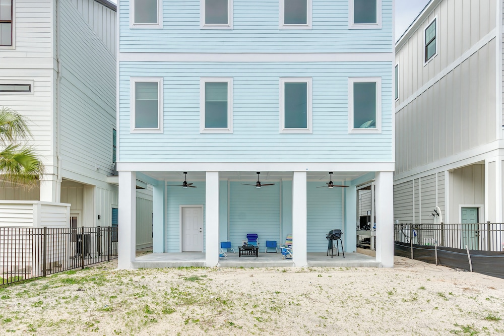 Steps to Beach: New Navarre Home w/ Ocean Views!